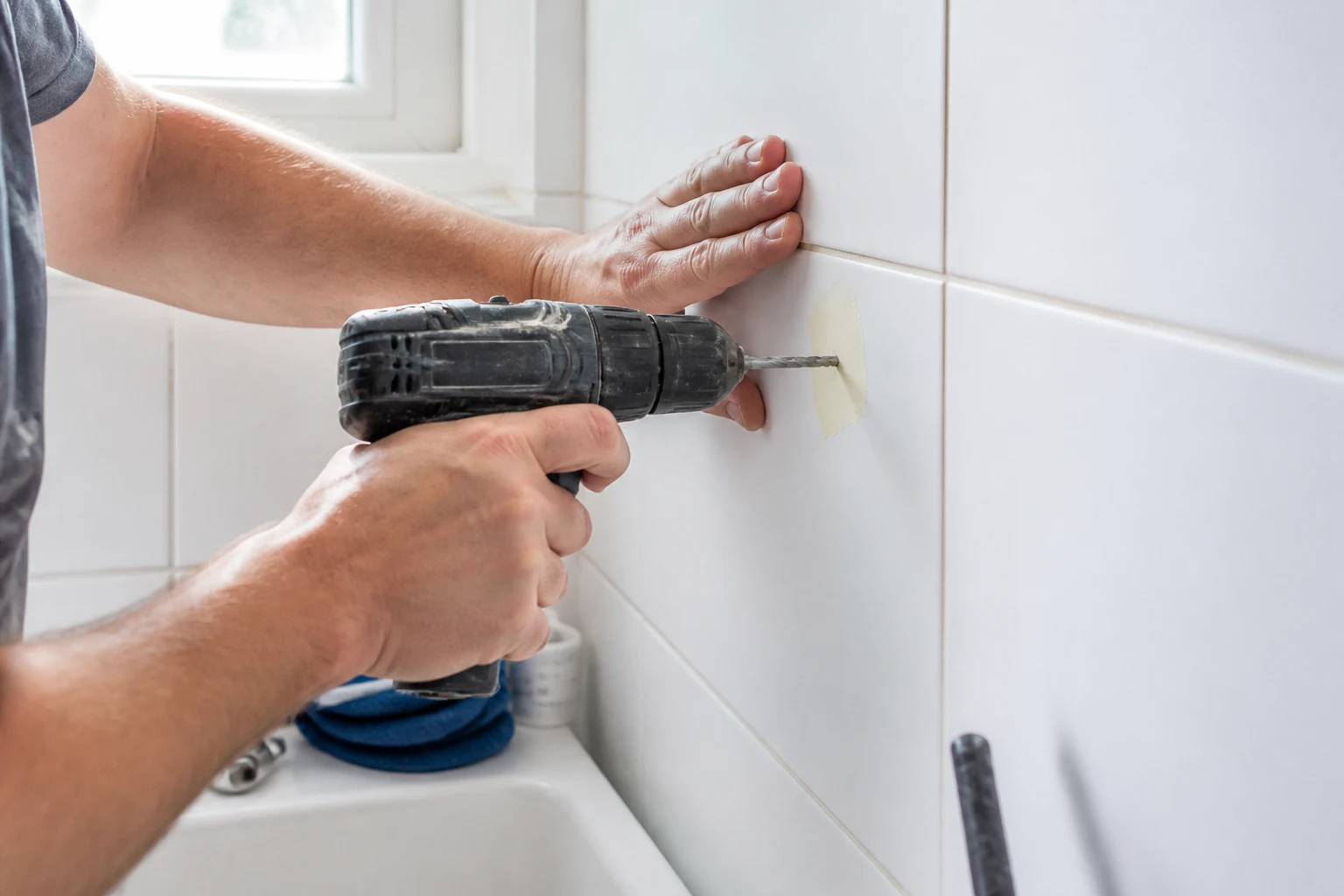 Comment percer du carrelage sans le casser : la méthode